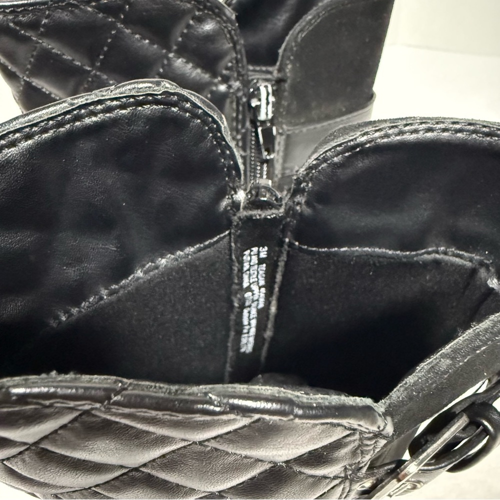 Olive & Edie Girls’ Black Tall Quilted Boots Youth Size 3 - Picture 5 of 9